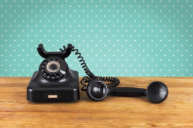 hablar por telefono